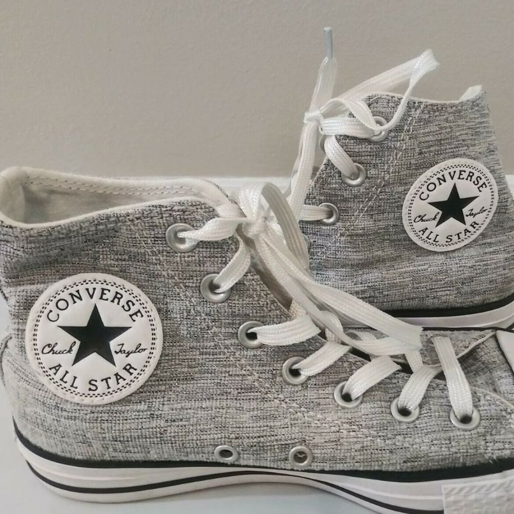 CONVERSE CHUCK TAYLOR Women's Size 7 Silver Gray